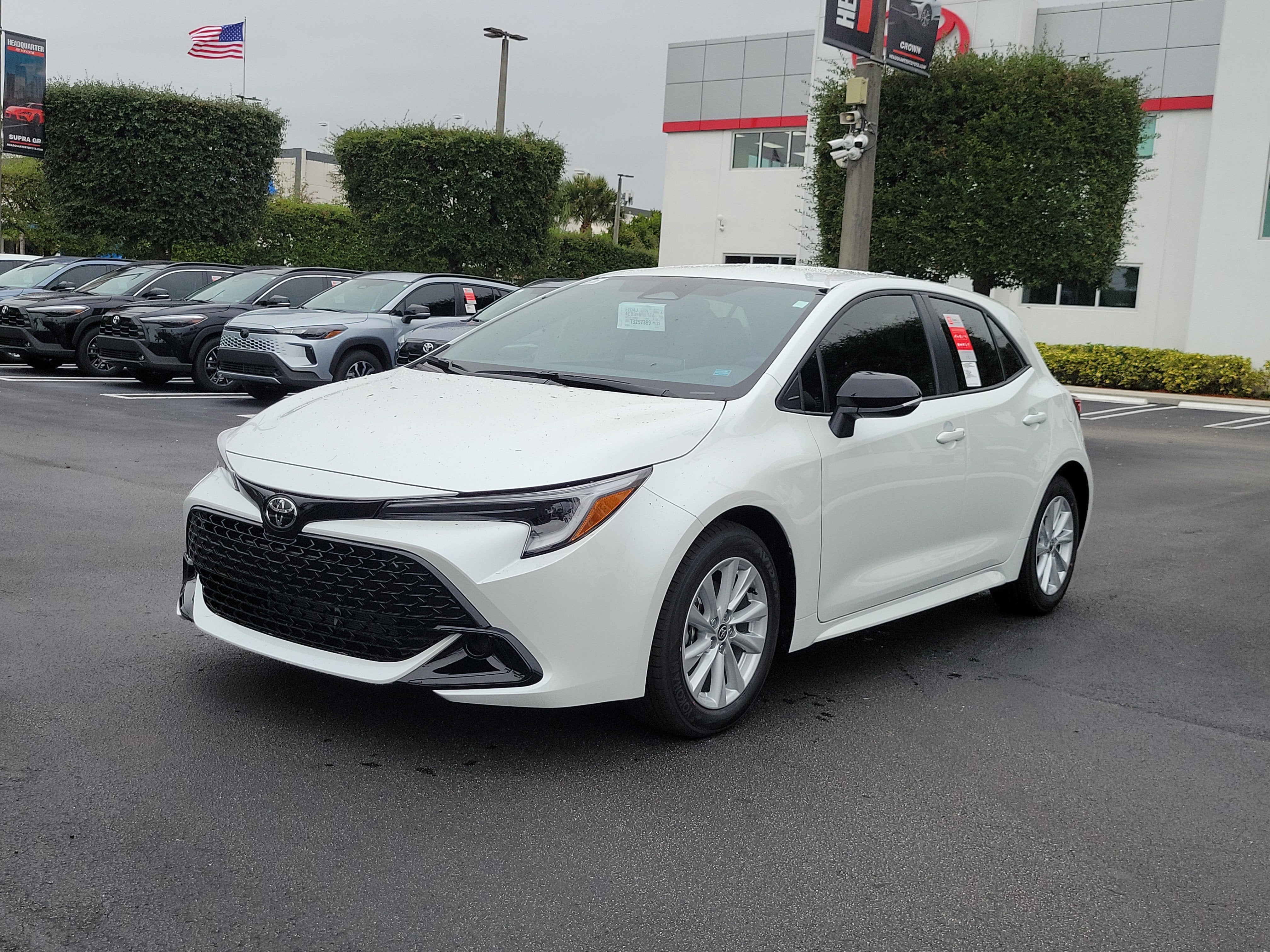 2026 Toyota Corolla Hatchback SE