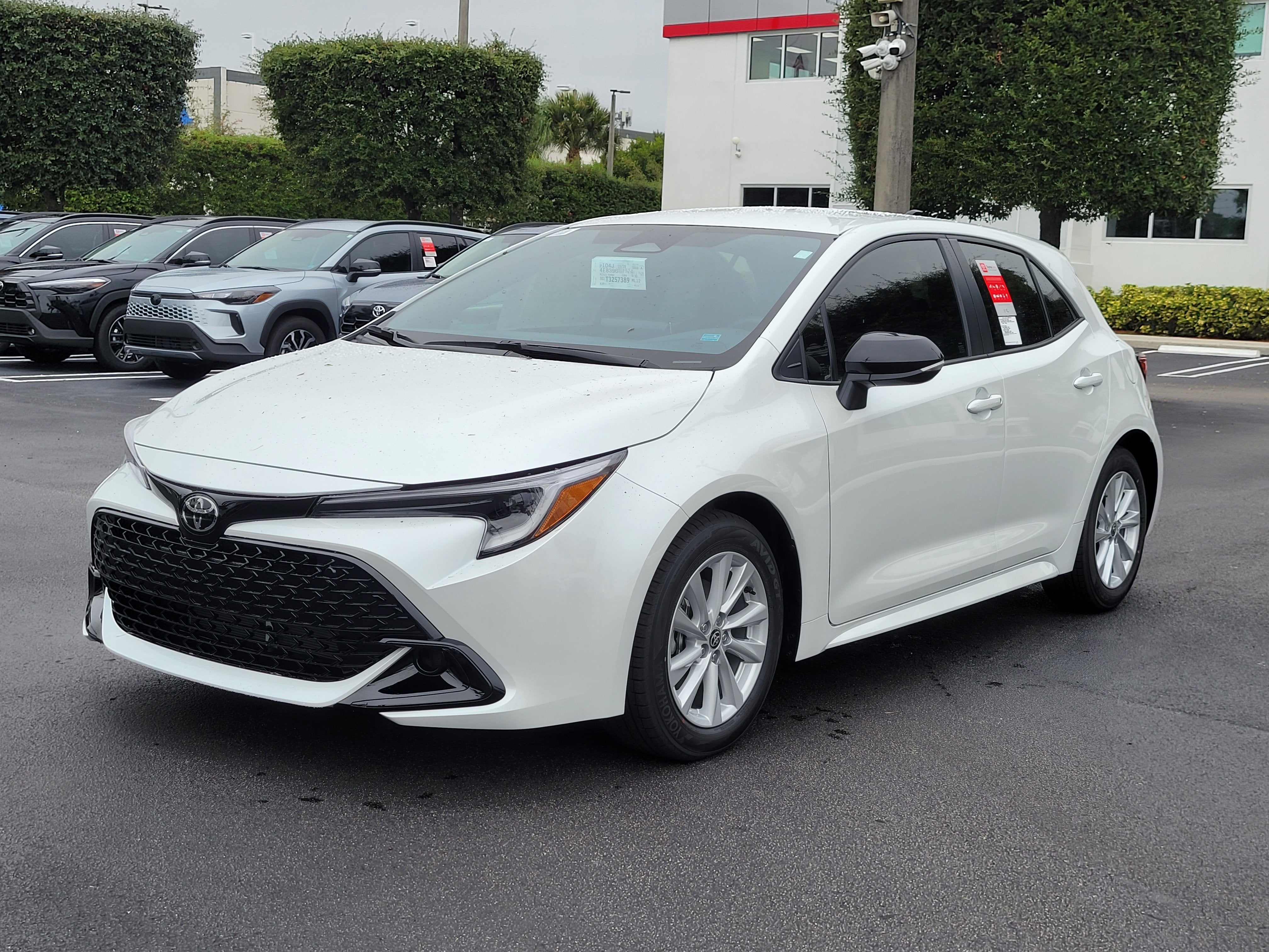 2026 Toyota Corolla Hatchback SE