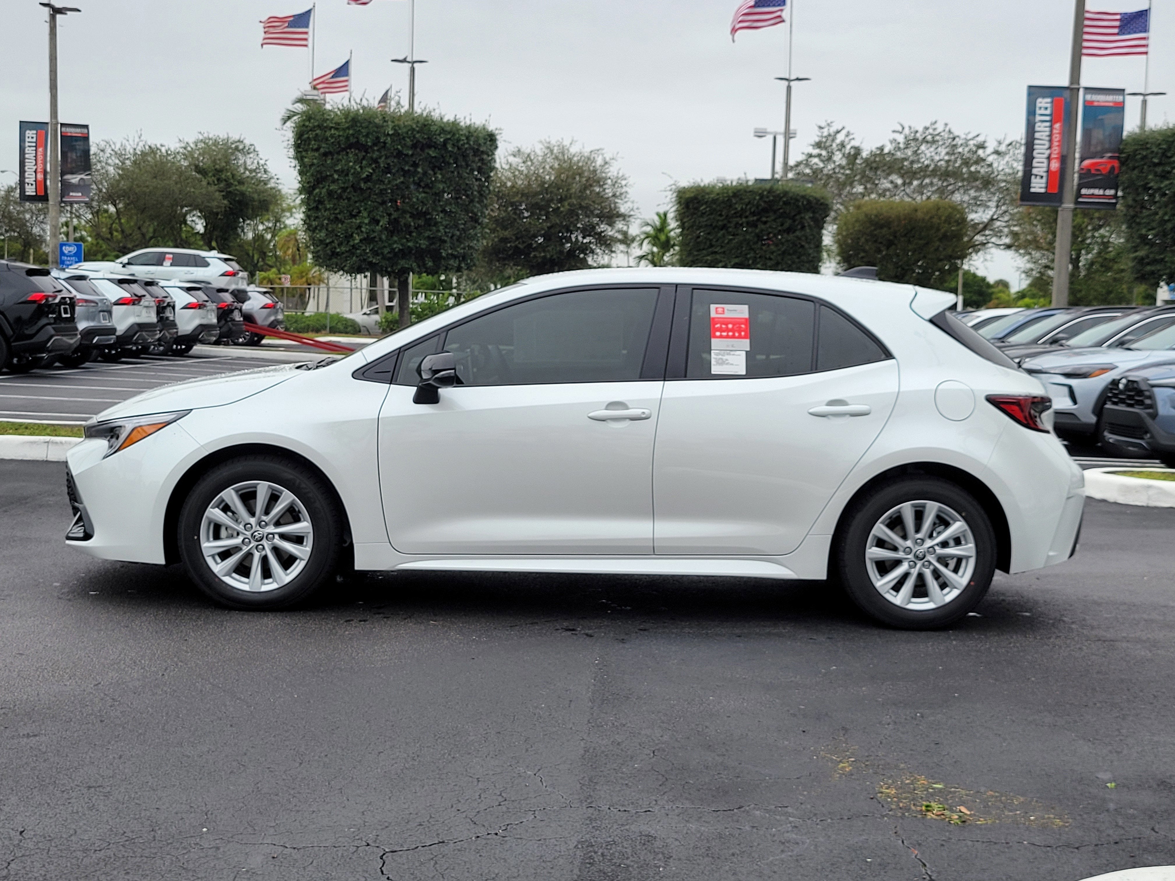 2026 Toyota Corolla Hatchback SE