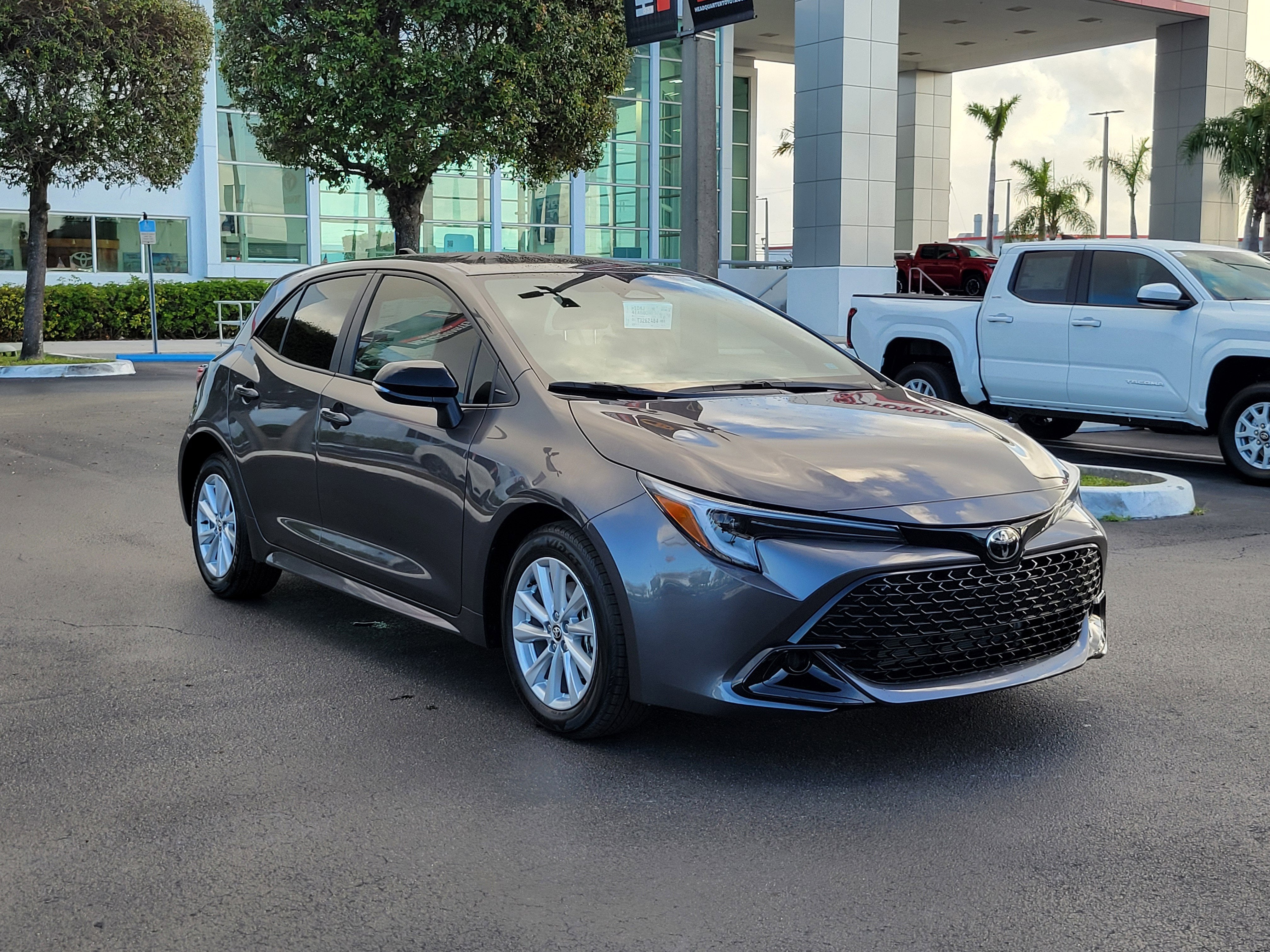 2026 Toyota Corolla Hatchback SE